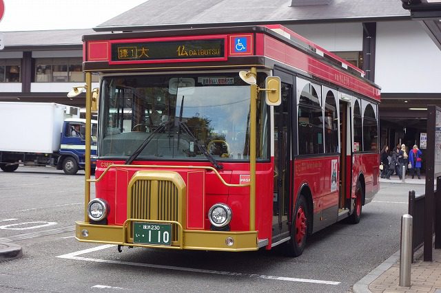鎌倉レトロ調バス
